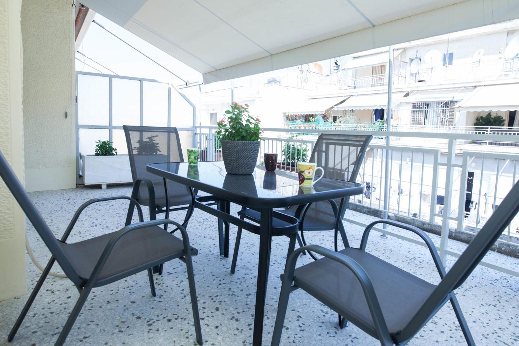Modern 1 Bd Balcony Apt Near Metro In Kato Patisia 雅典 外观 照片